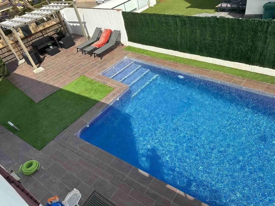 Modern 5-Bedroom Villa With Pool Montequinto Eksteriør bilde