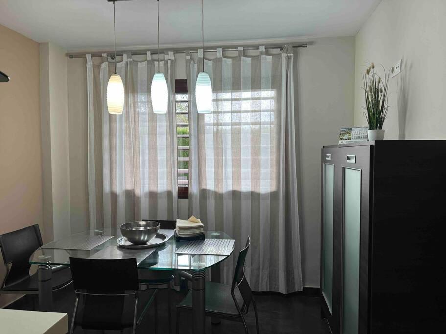 Modern 5-Bedroom Villa With Pool Montequinto Eksteriør bilde